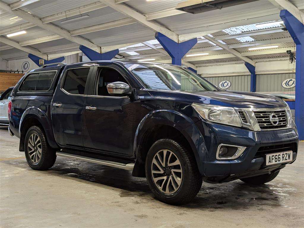 <p>2016 NISSAN NAVARA ACENTA + DCI</p>