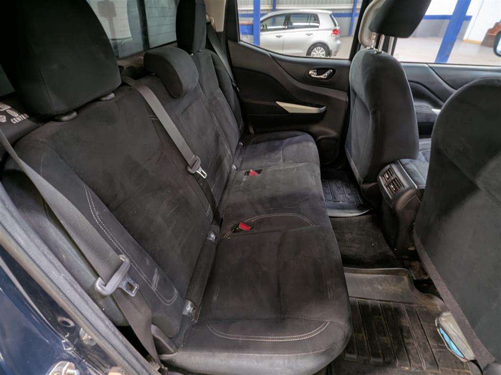 <p>2016 NISSAN NAVARA ACENTA + DCI</p>