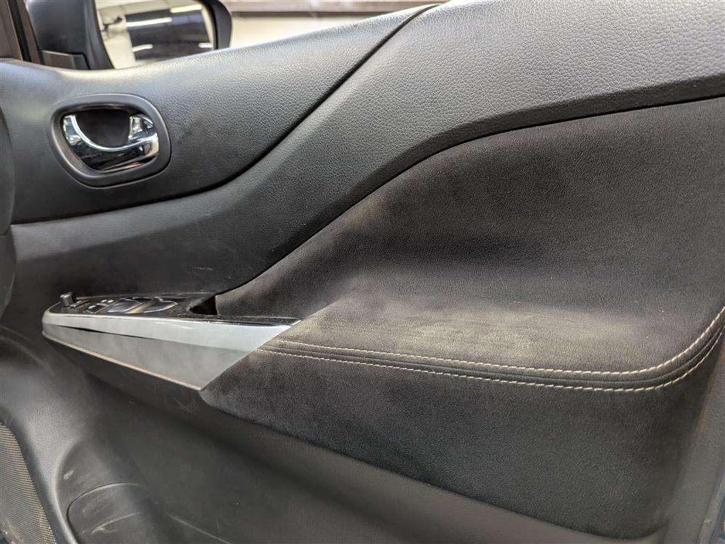 <p>2016 NISSAN NAVARA ACENTA + DCI</p>