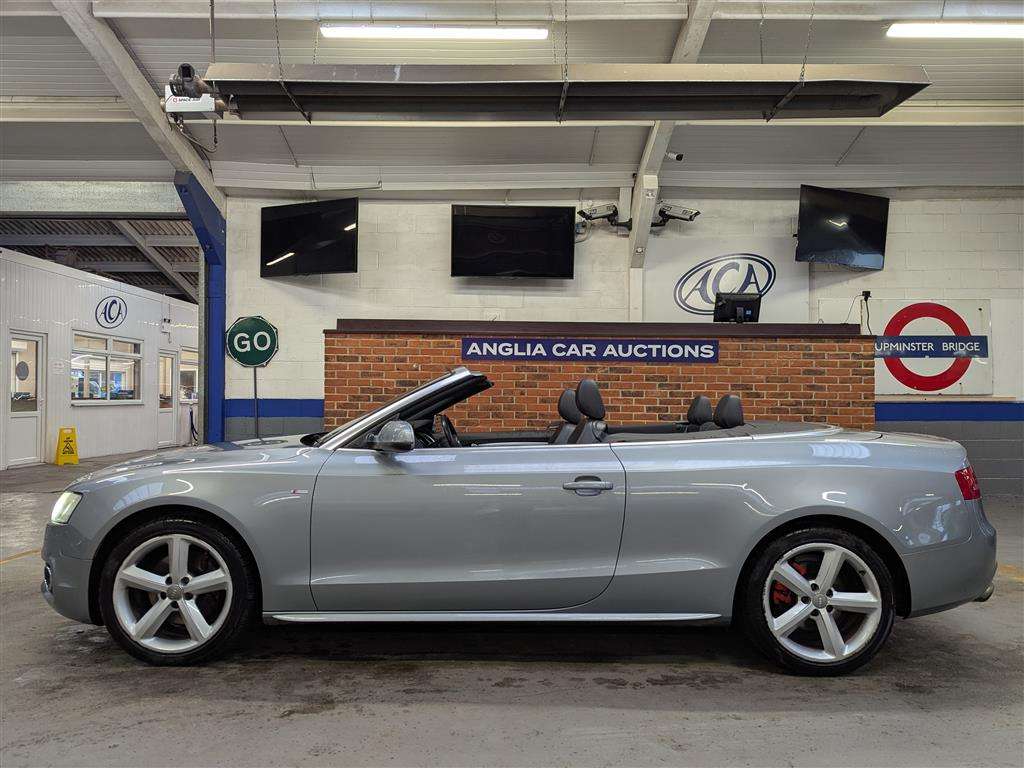 <p>2012 AUDI A5 S LINE TFSI 211</p>
