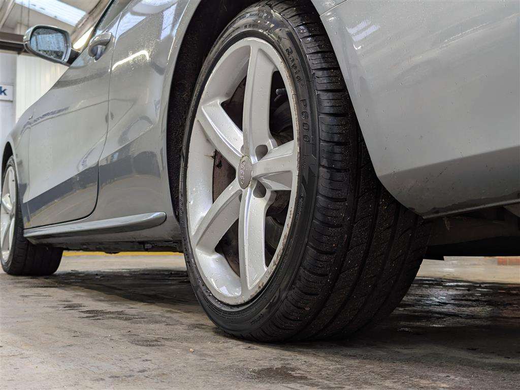 <p>2012 AUDI A5 S LINE TFSI 211</p>