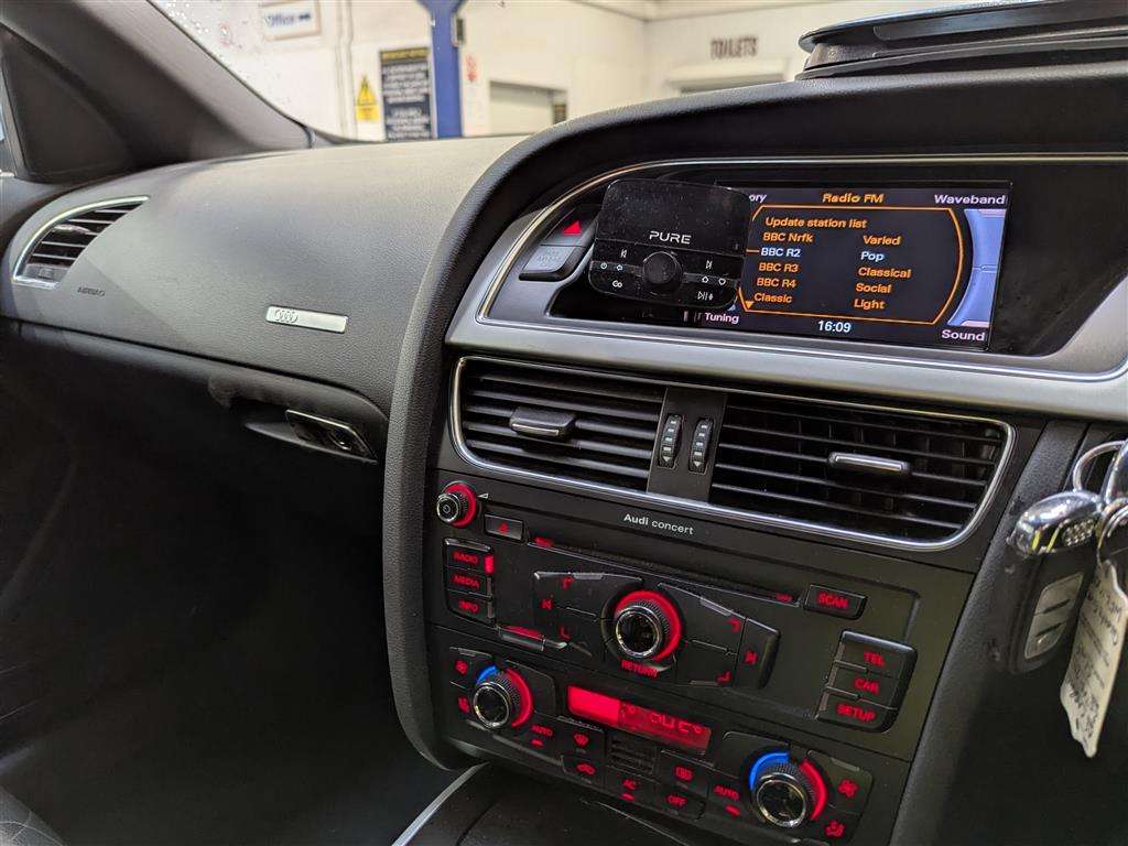 <p>2012 AUDI A5 S LINE TFSI 211</p>