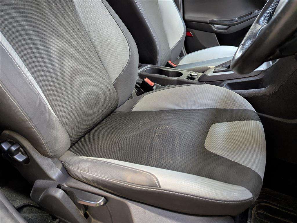 <p>2012 FORD FOCUS ZETEC TDCI</p>