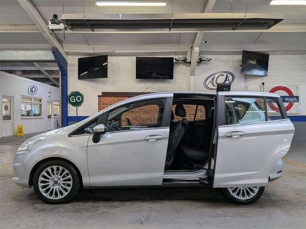 <p>2013 FORD B-MAX TITANIUM TURBO</p>