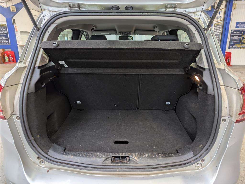 <p>2013 FORD B-MAX TITANIUM TURBO</p>