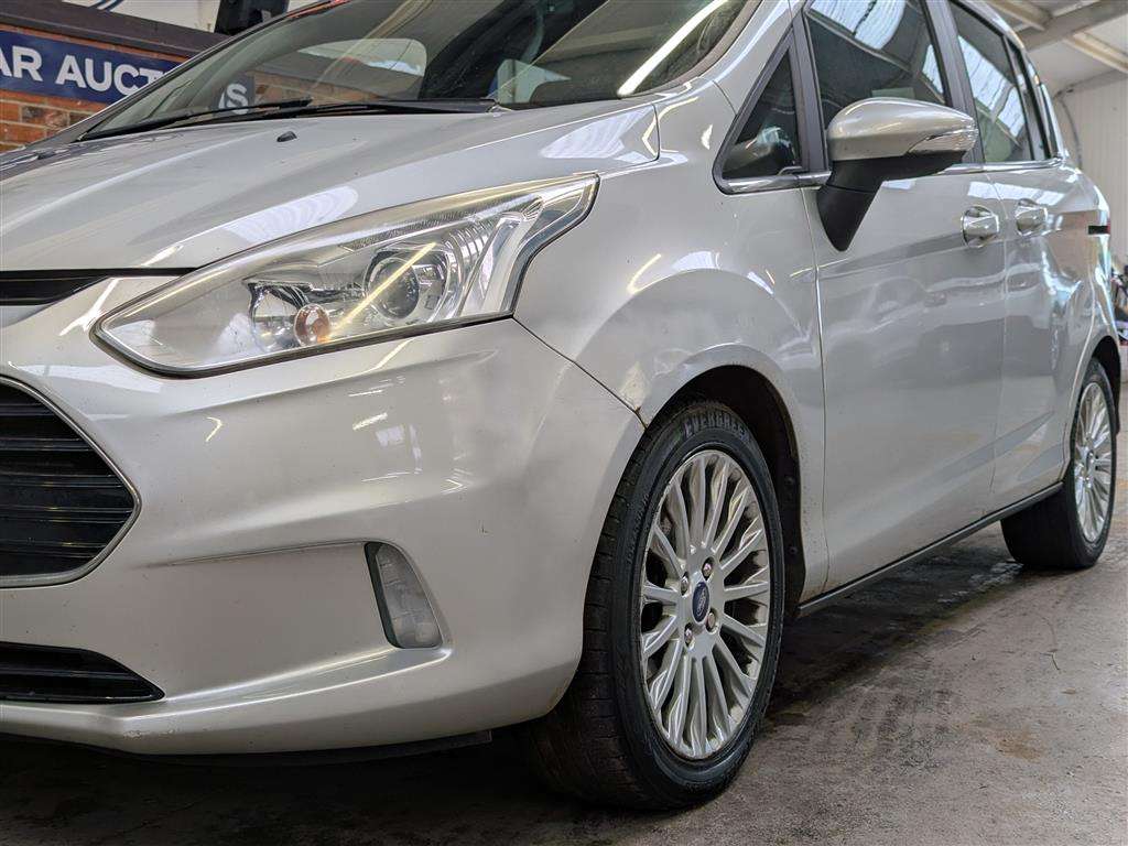 <p>2013 FORD B-MAX TITANIUM TURBO</p>