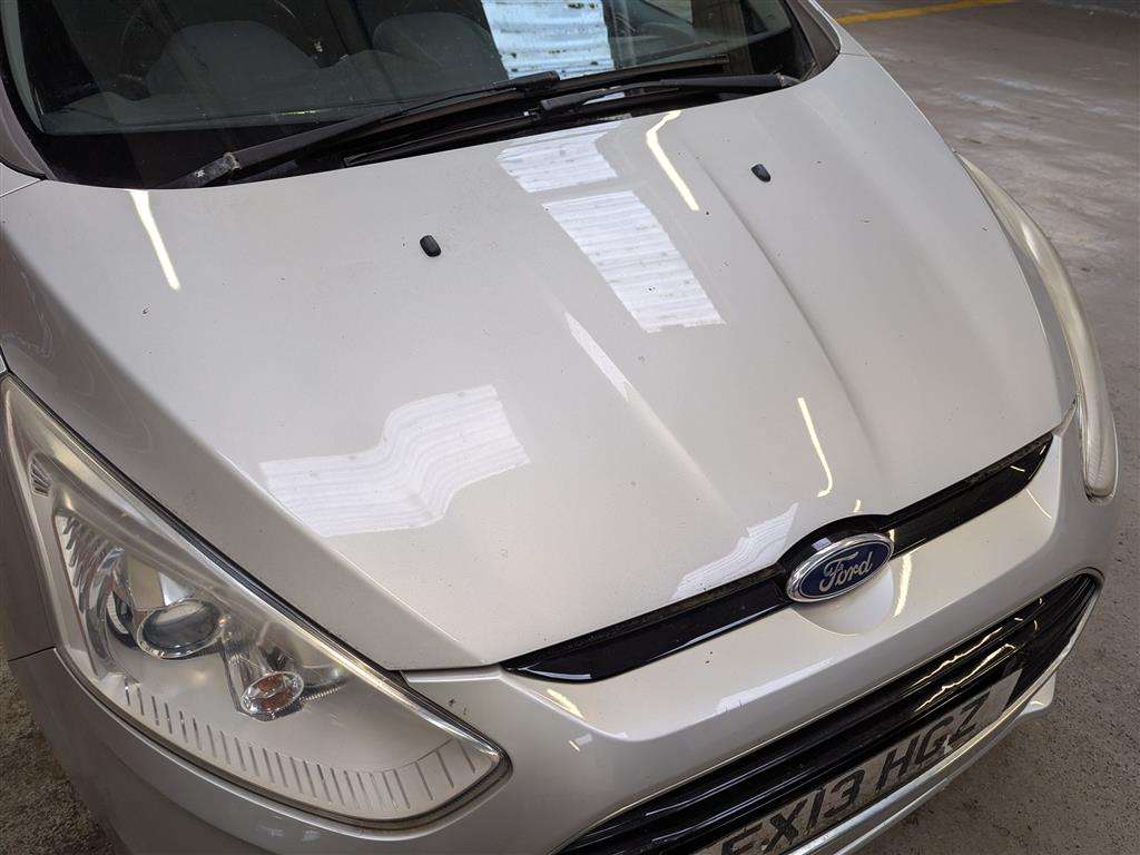<p>2013 FORD B-MAX TITANIUM TURBO</p>