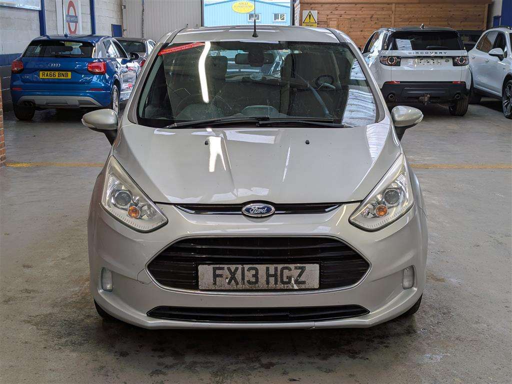 <p>2013 FORD B-MAX TITANIUM TURBO</p>