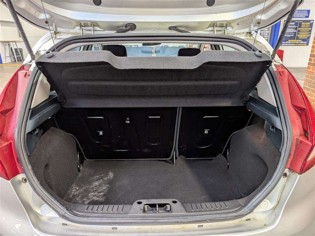 <p>2011 FORD FIESTA ZETEC</p>