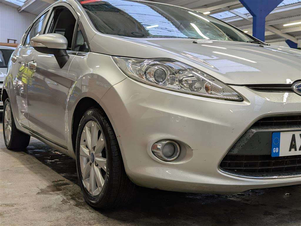 <p>2011 FORD FIESTA ZETEC</p>