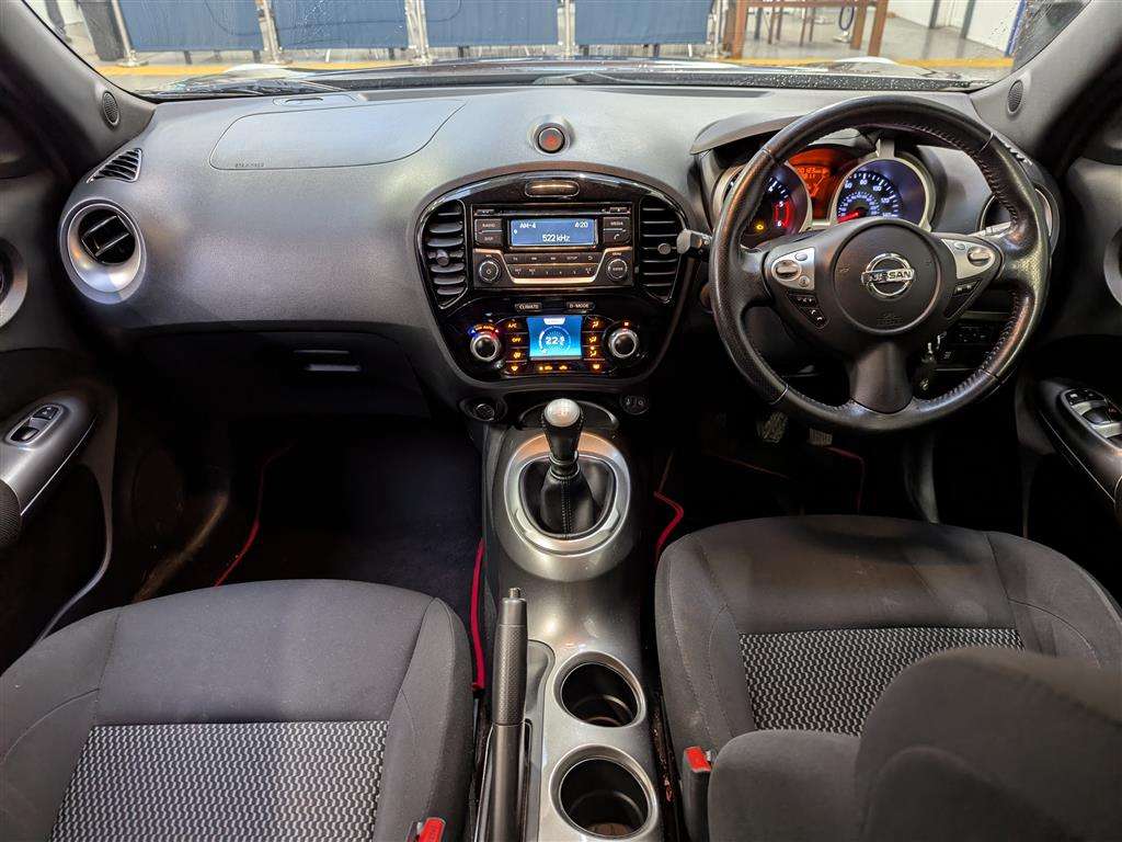 <p>2015 NISSAN JUKE ACENTA DCI</p>