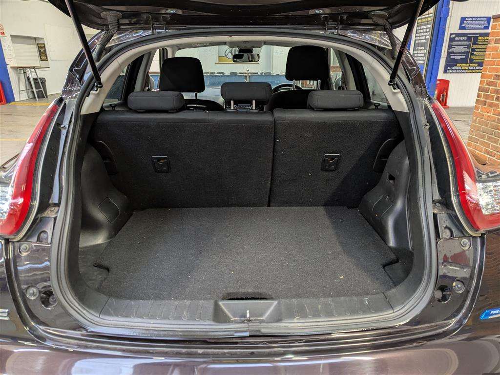 <p>2015 NISSAN JUKE ACENTA DCI</p>