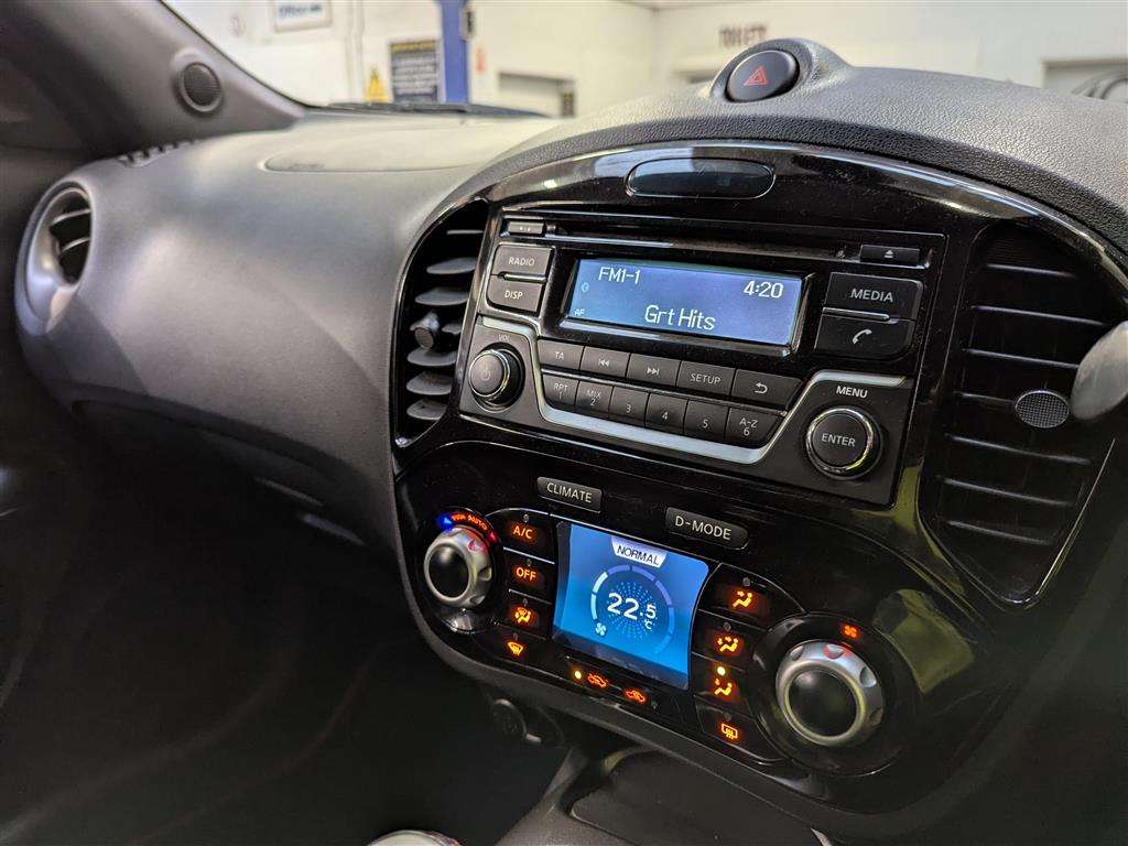 <p>2015 NISSAN JUKE ACENTA DCI</p>