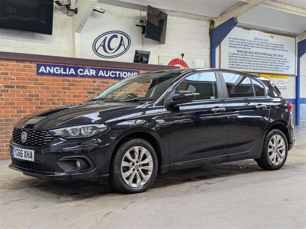 <p>2016 FIAT TIPO EASY + MULITJET</p>
