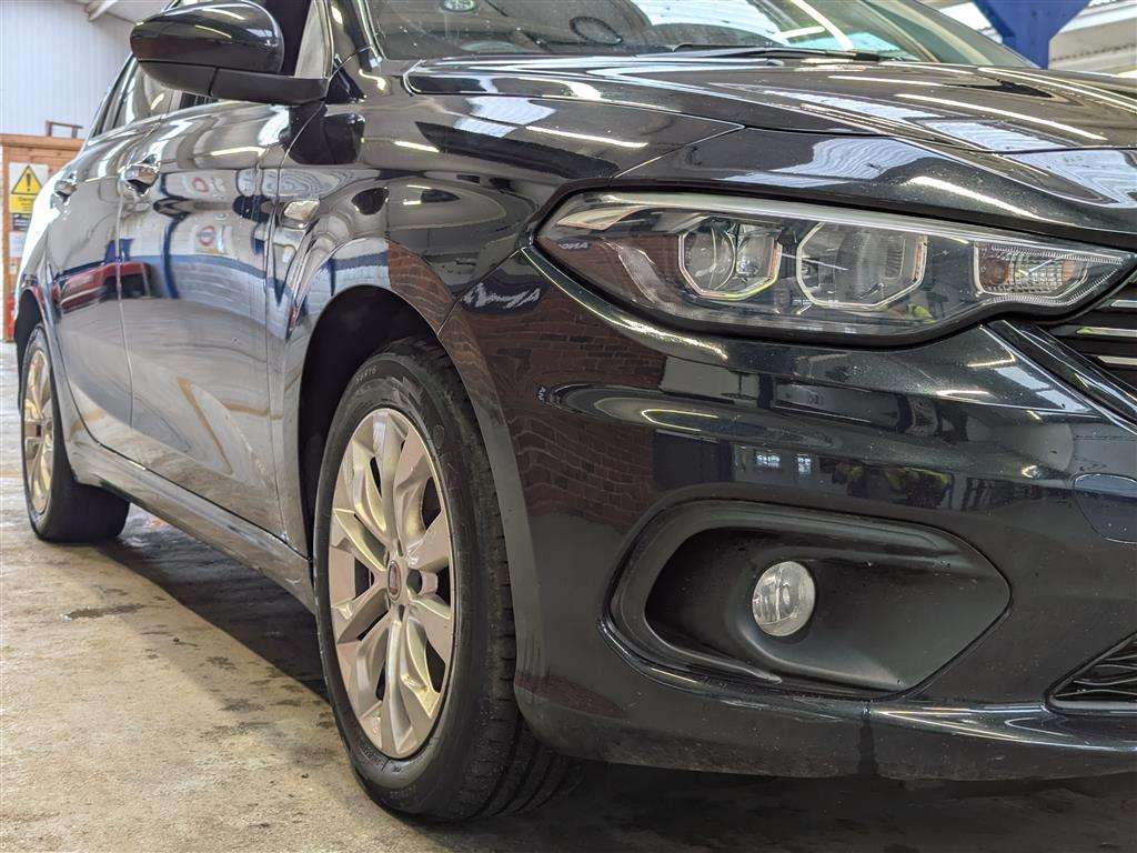 <p>2016 FIAT TIPO EASY + MULITJET</p>