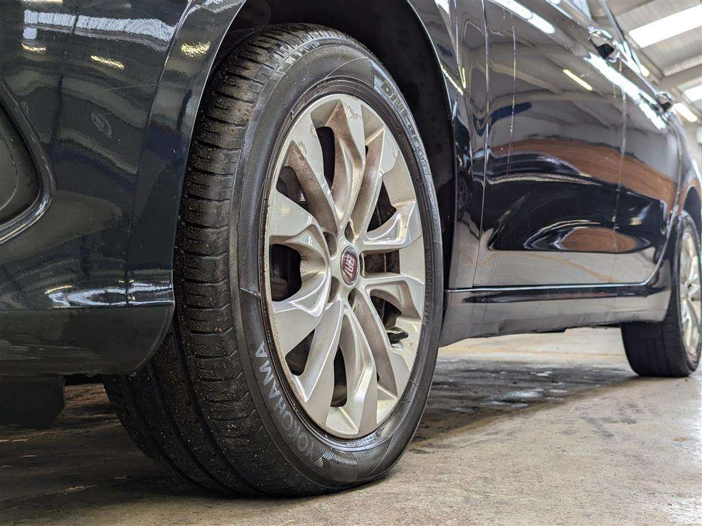 <p>2016 FIAT TIPO EASY + MULITJET</p>