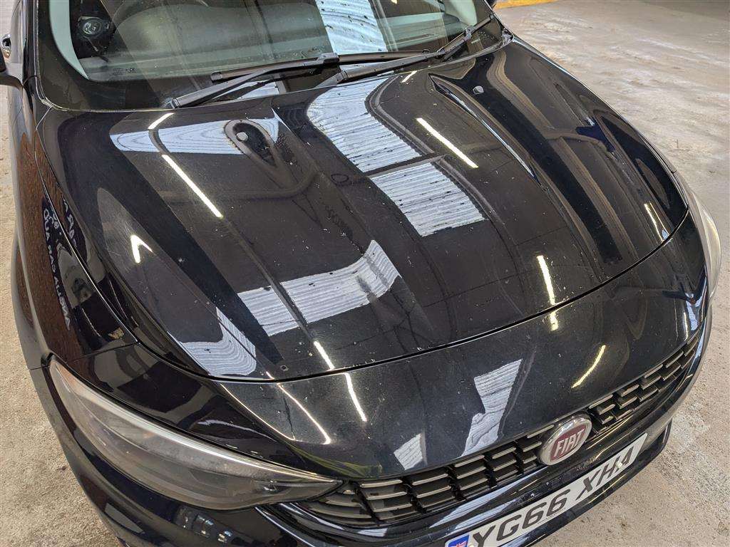 <p>2016 FIAT TIPO EASY + MULITJET</p>