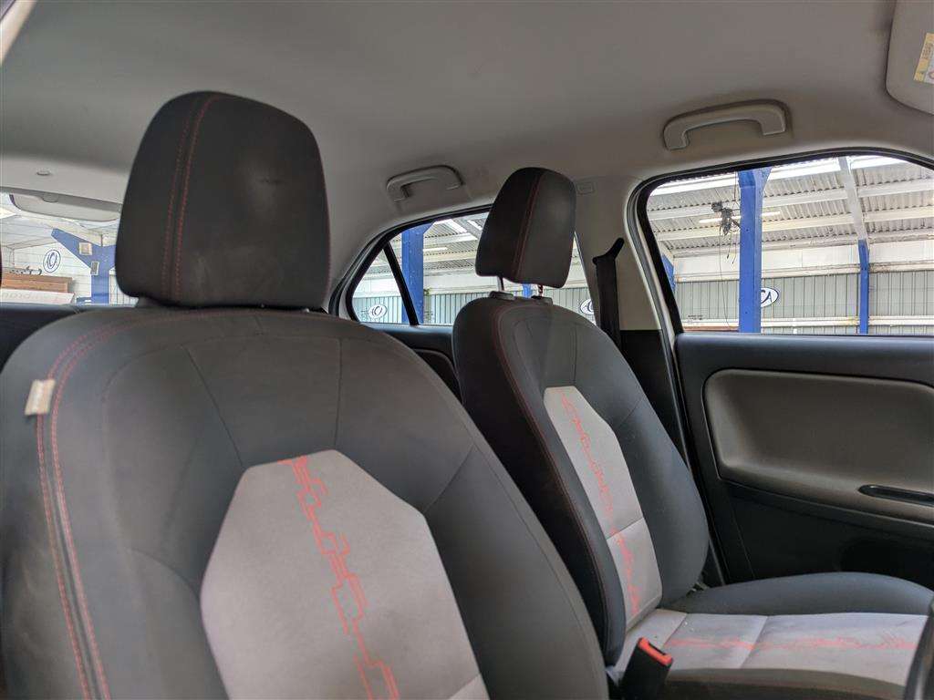 <p>2014 MG 3 STYLE VTI-TECH</p>