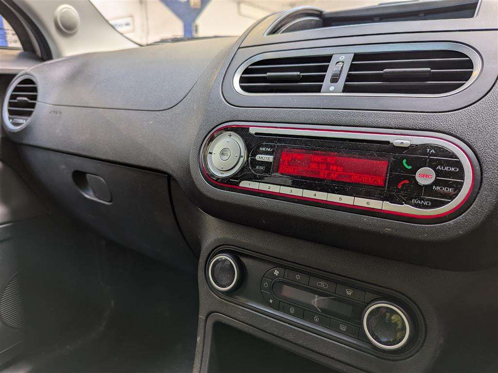 <p>2014 MG 3 STYLE VTI-TECH</p>