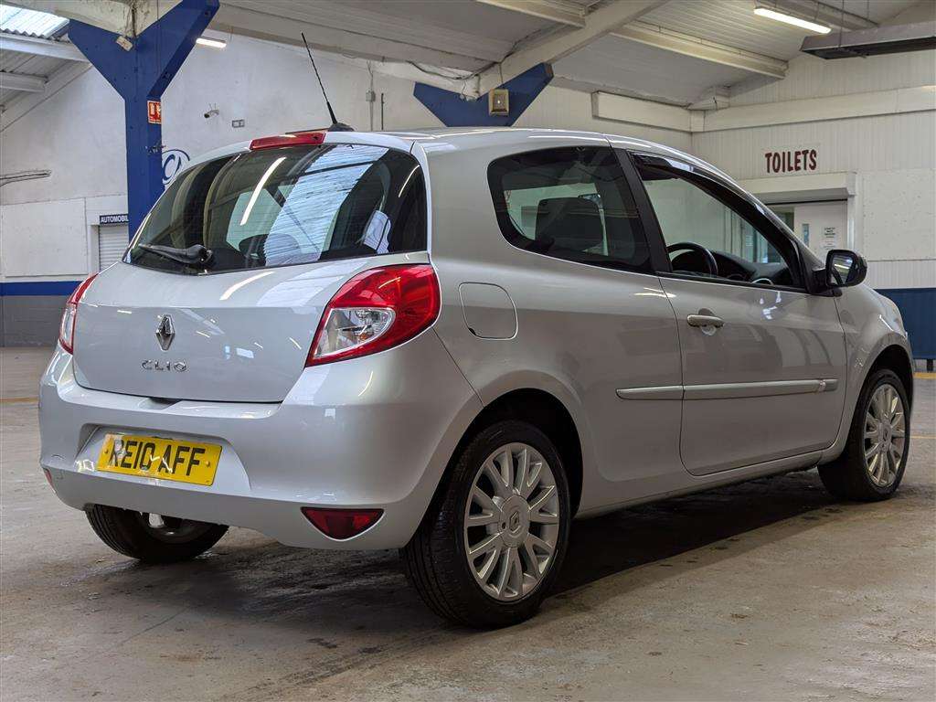 <p>2010 RENAULT CLIO DYNAMIQUE TCE</p>