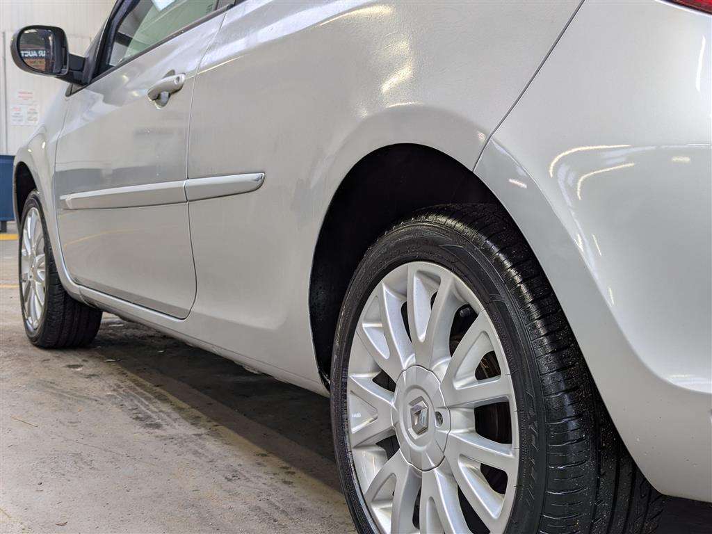 <p>2010 RENAULT CLIO DYNAMIQUE TCE</p>