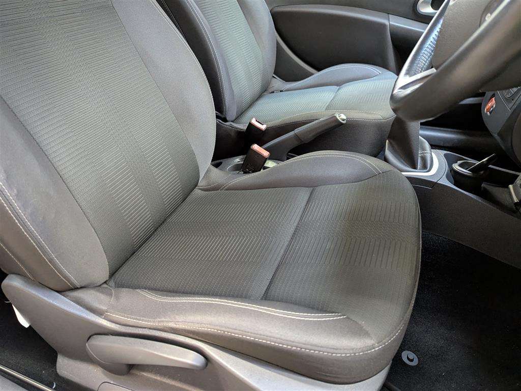 <p>2010 RENAULT CLIO DYNAMIQUE TCE</p>