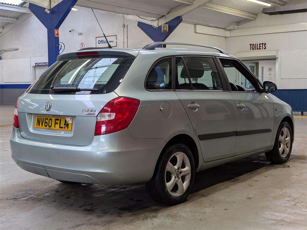 <p>2010 SKODA FABIA SE TSI S-A</p>