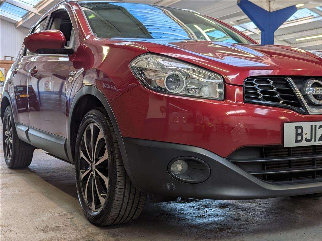 <p>2012 NISSAN QASHQAI N-TEC + DCI</p>