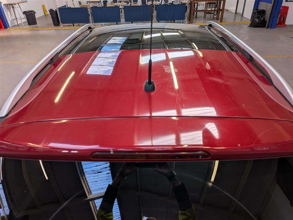 <p>2012 NISSAN QASHQAI N-TEC + DCI</p>