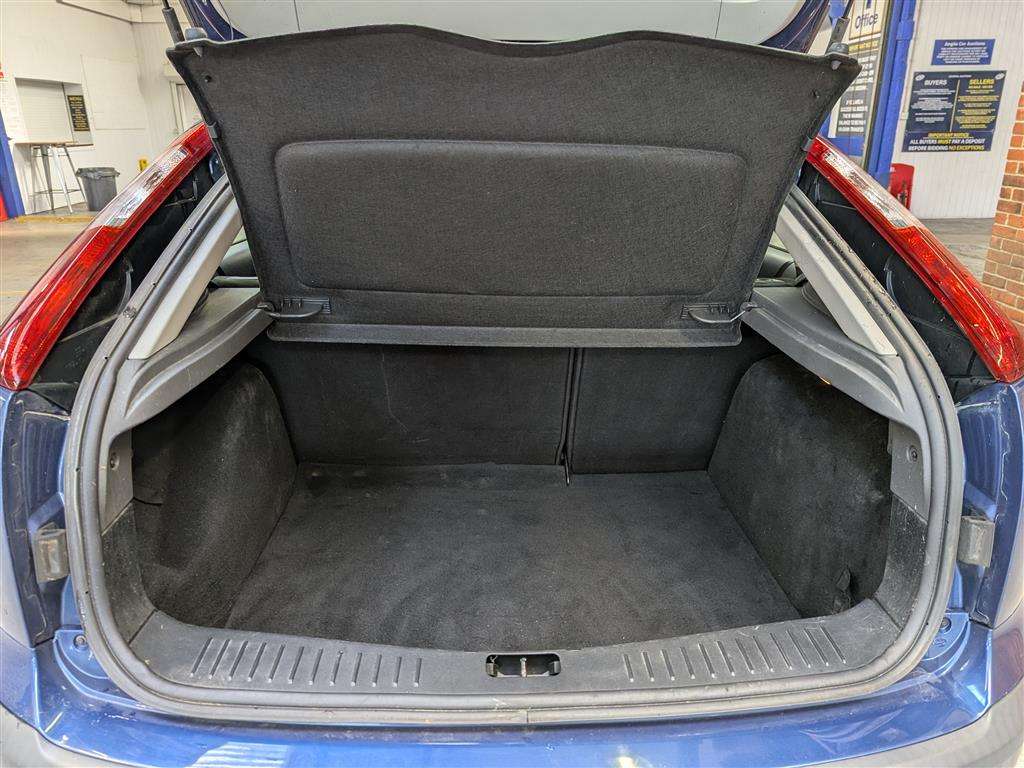 <p>2007 FORD FOCUS GHIA</p>