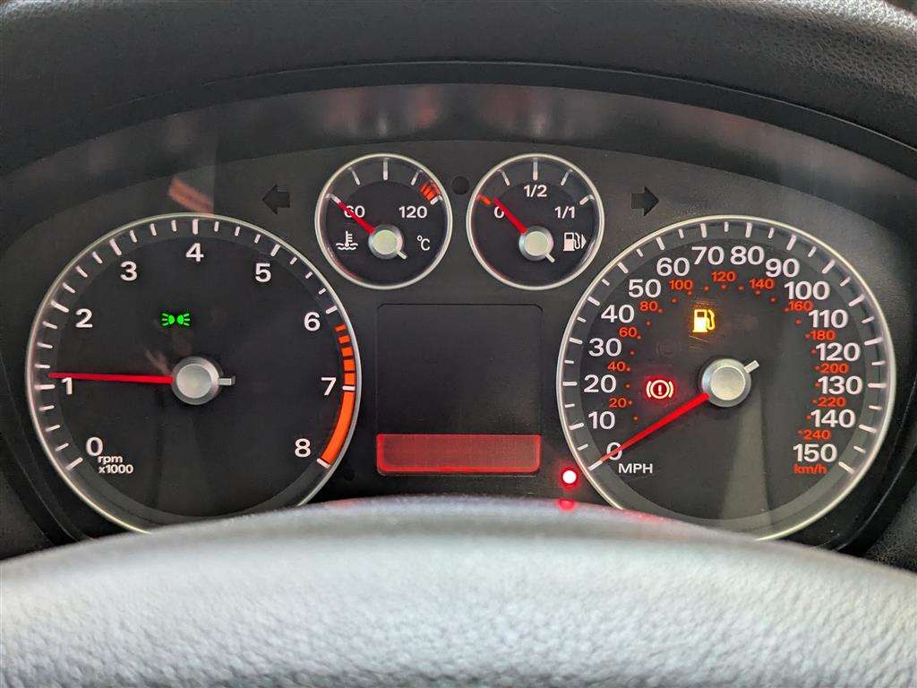 <p>2007 FORD FOCUS GHIA</p>