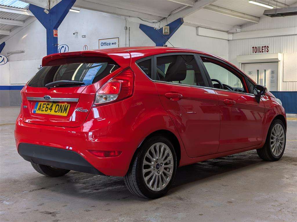 <p>2014 FORD FIESTA TITANIUM</p>
