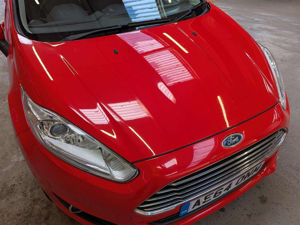 <p>2014 FORD FIESTA TITANIUM</p>