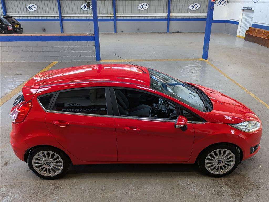 <p>2014 FORD FIESTA TITANIUM</p>