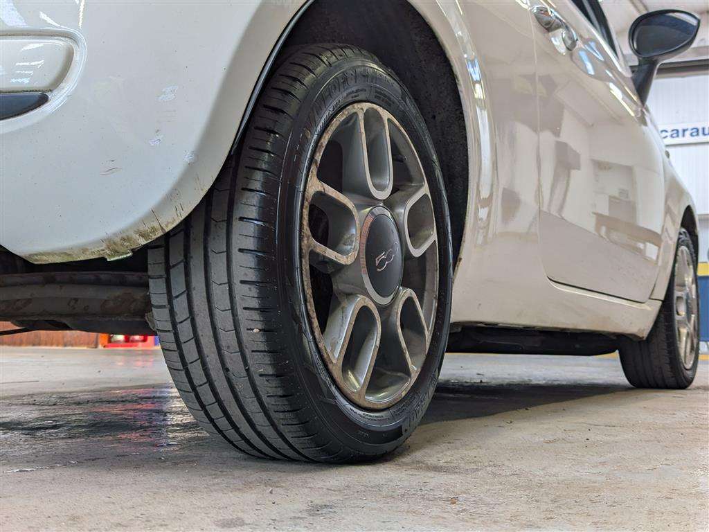 <p>2010 FIAT 500 SPORT MULTIJET 95</p>