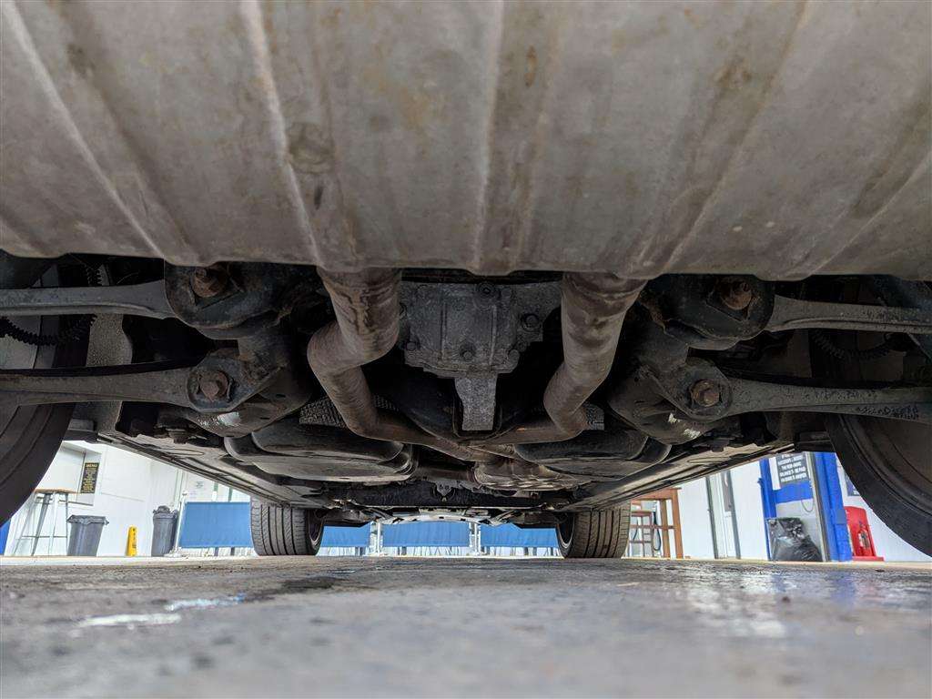 <p>2012 PORSCHE CAYENNE S HYBRID TIP S</p>