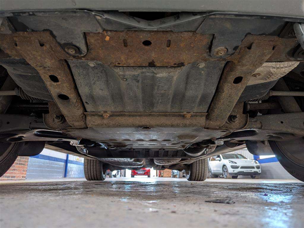 <p>2011 LAND ROVER RANGE ROVER SP HSE TDV6 A</p>