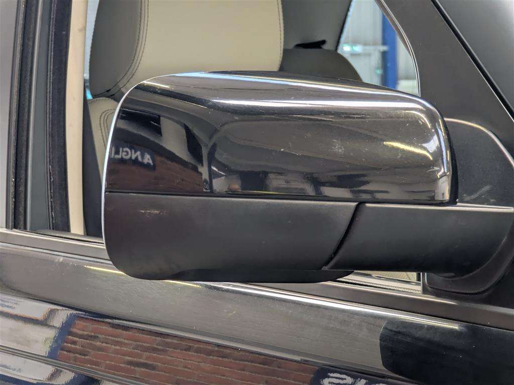 <p>2011 LAND ROVER RANGE ROVER SP HSE TDV6 A</p>