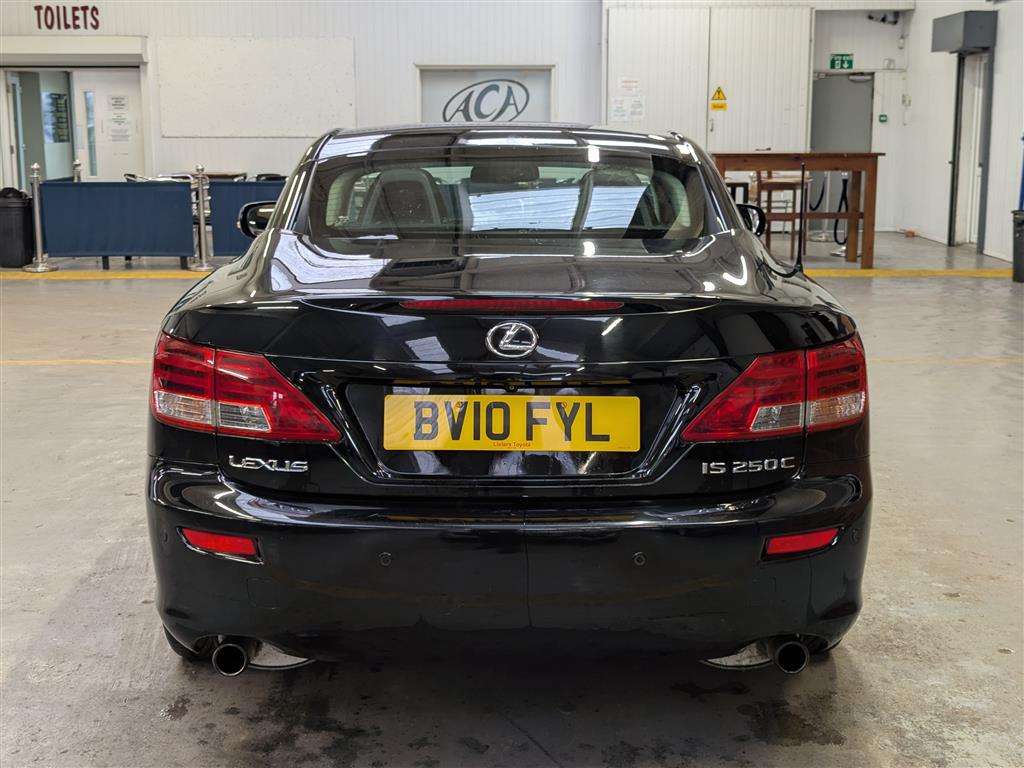 <p>2010 LEXUS IS 250C SE-L AUTO</p>