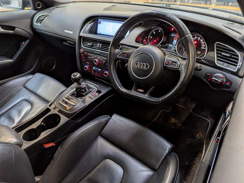 <p>2014 AUDI A5 S LINE BLACK EDITION T</p>