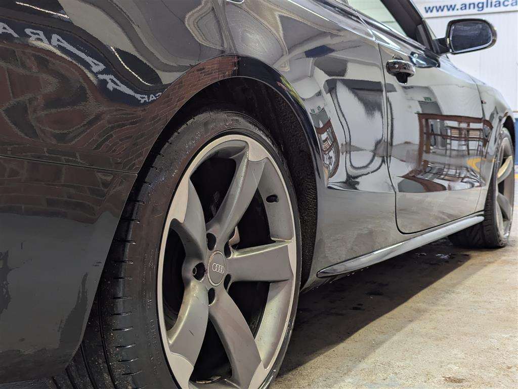 <p>2014 AUDI A5 S LINE BLACK EDITION T</p>