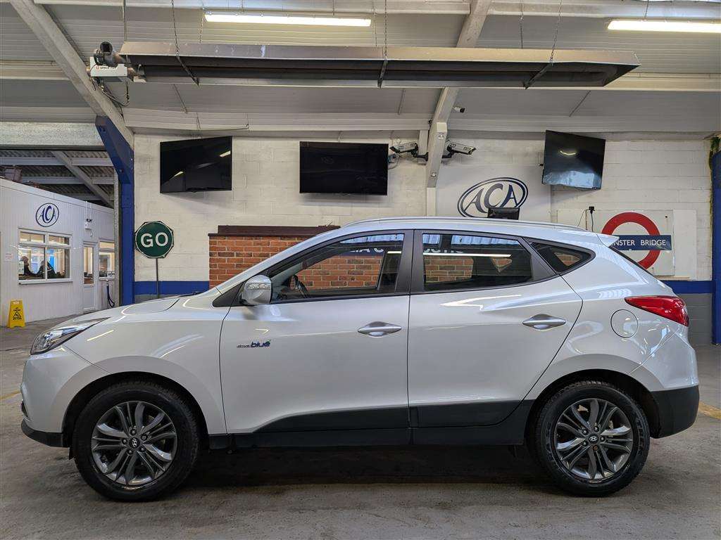 <p>2015 HYUNDAI IX35 SE NAV CRDI BLUE DRI</p>