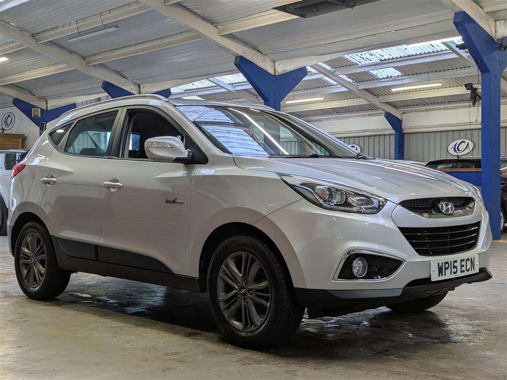 <p>2015 HYUNDAI IX35 SE NAV CRDI BLUE DRI</p>