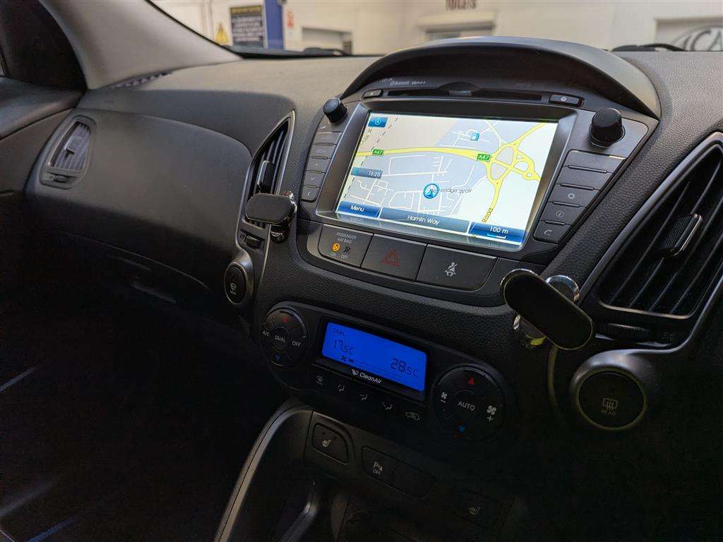 <p>2015 HYUNDAI IX35 SE NAV CRDI BLUE DRI</p>