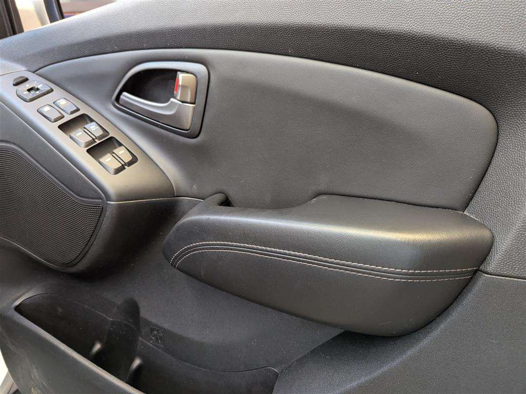 <p>2015 HYUNDAI IX35 SE NAV CRDI BLUE DRI</p>