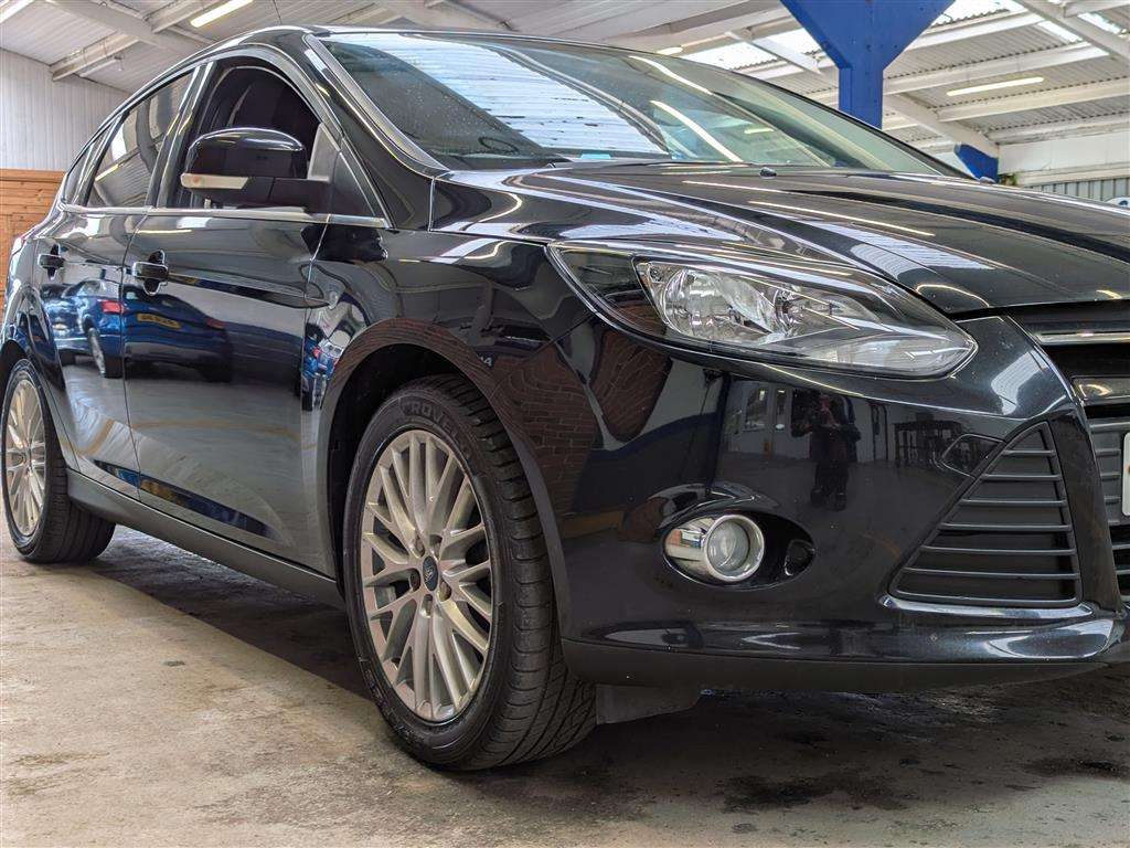 <p>2011 FORD FOCUS ZETEC 125</p>