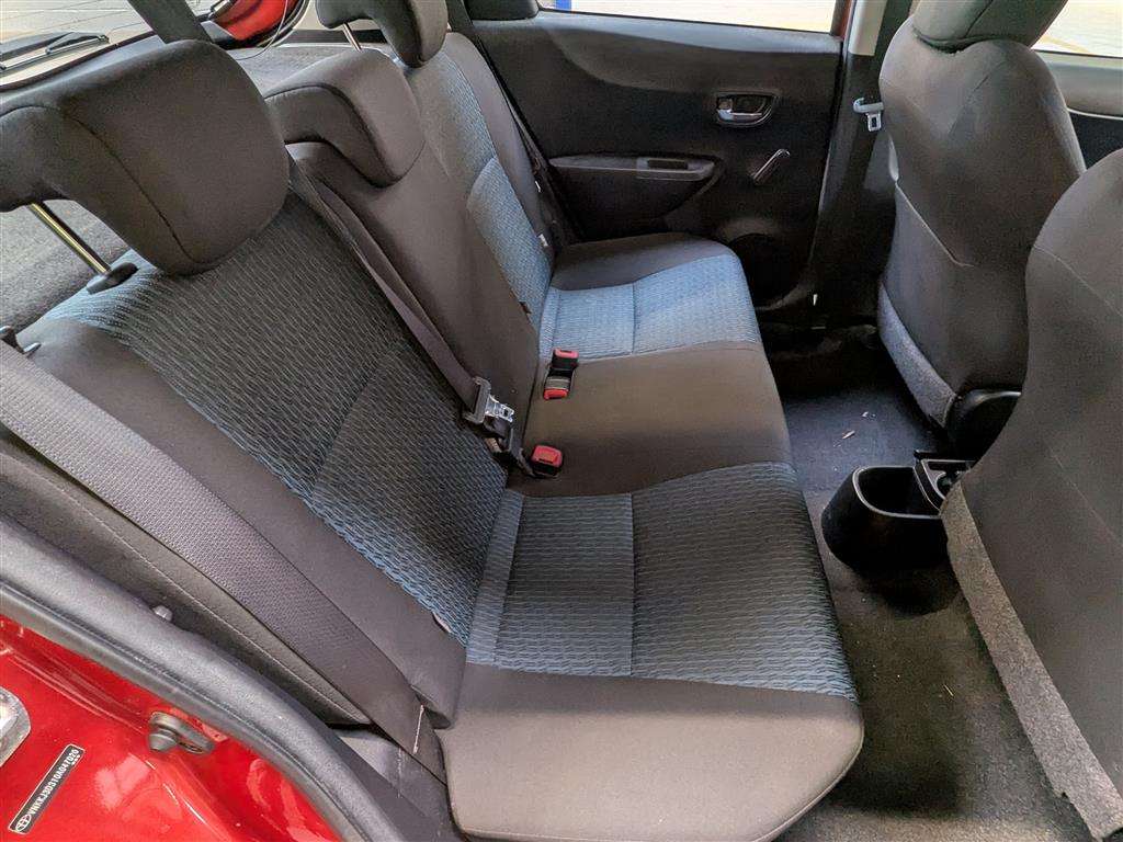 <p>2012 TOYOTA YARIS TR VVT-I CVT</p>