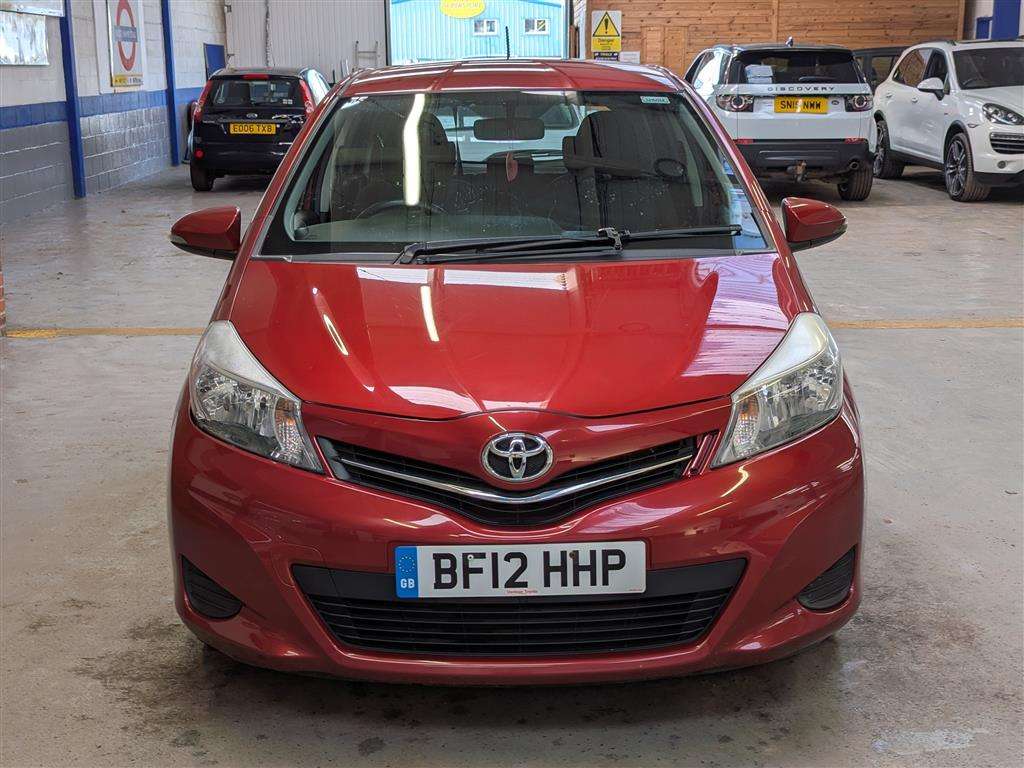 <p>2012 TOYOTA YARIS TR VVT-I CVT</p>