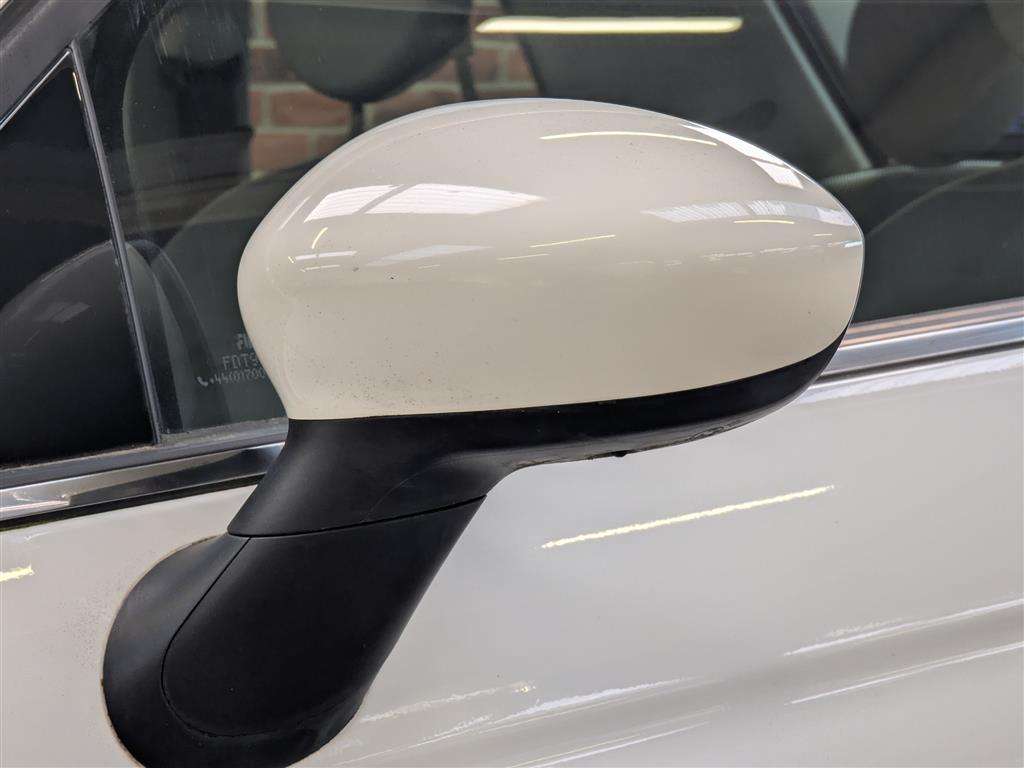 <p>2009 FIAT 500 LOUNGE</p>