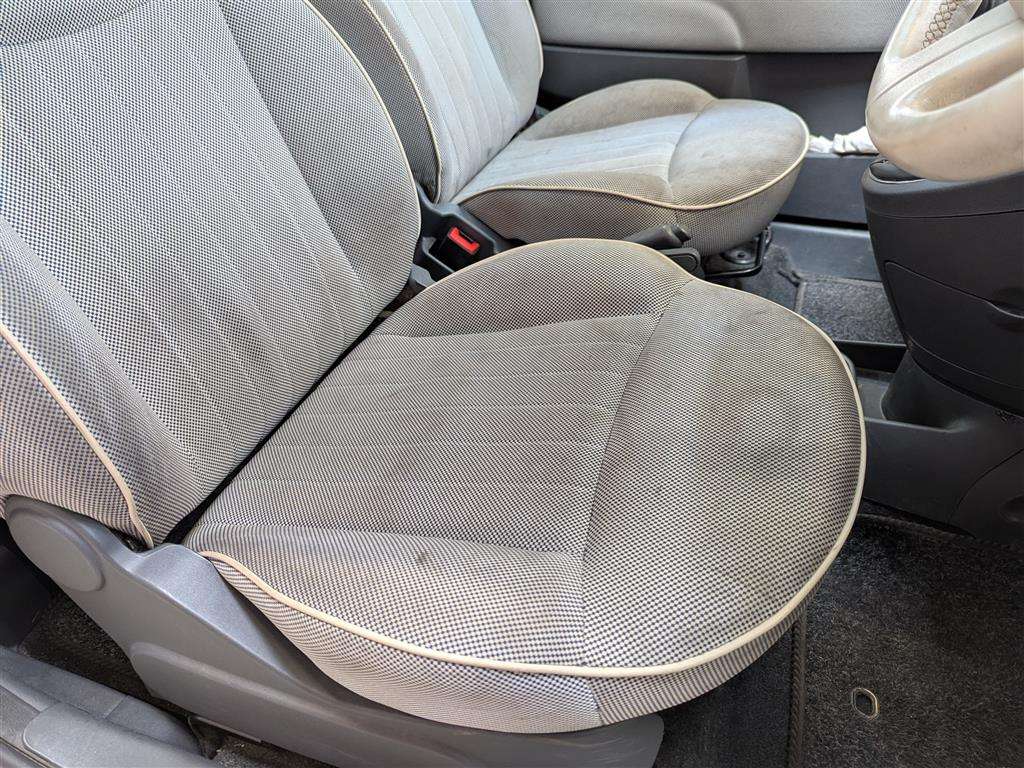 <p>2009 FIAT 500 LOUNGE</p>